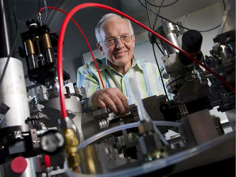 Dr. Paul Corkum ('15)