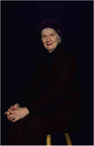 tl_files/sites/alumni/JoanWeb4.jpg